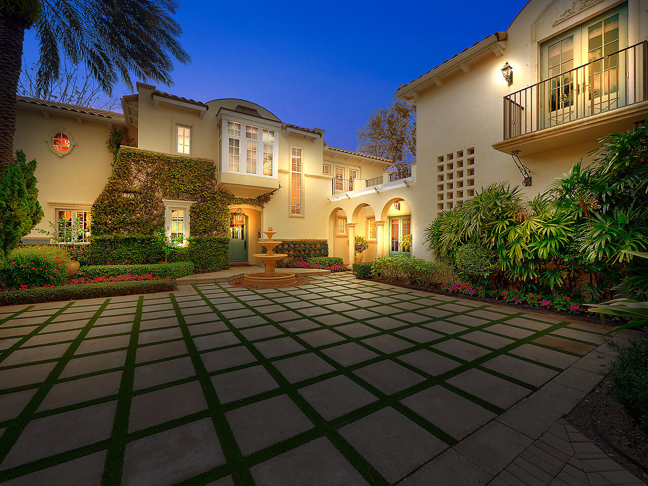 HARBOUR ISLES - Residential