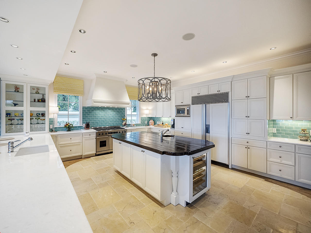 HARBOUR ISLES - Residential