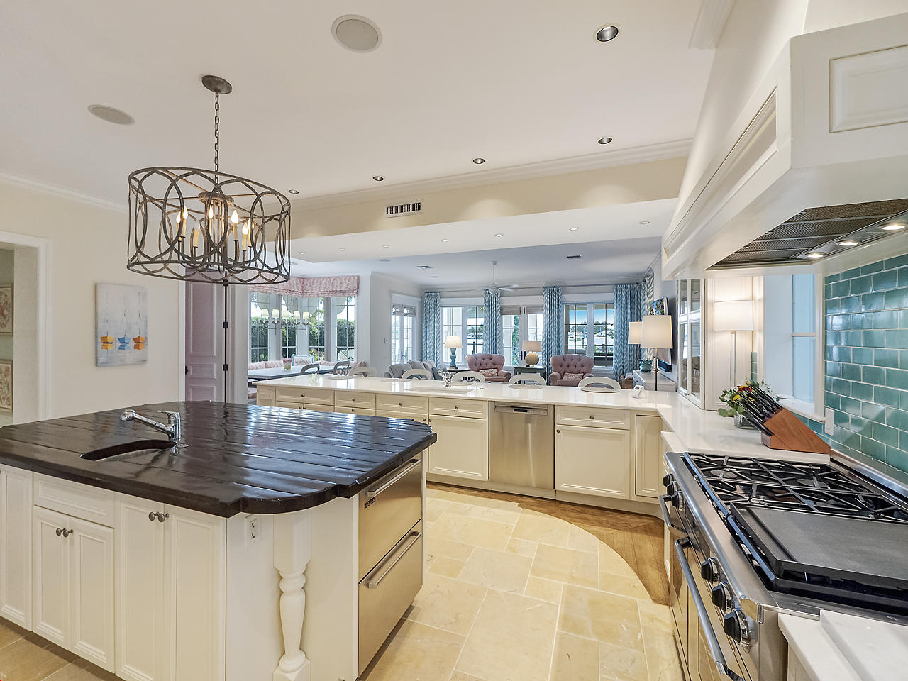 HARBOUR ISLES - Residential