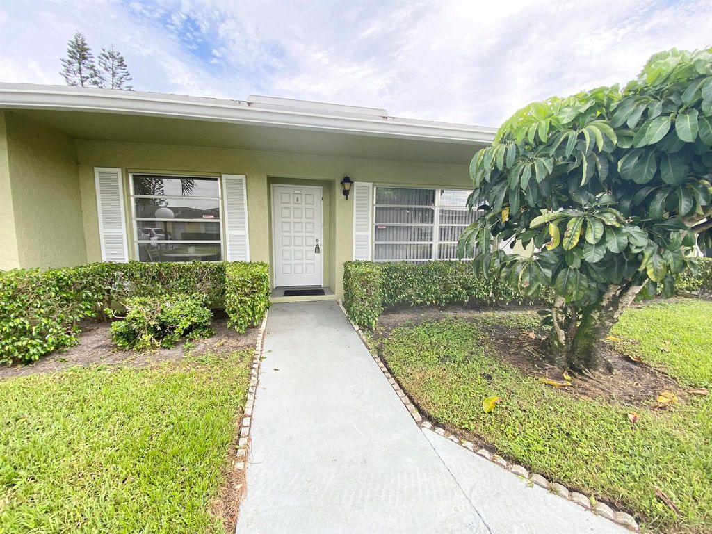 Photo of 1040 N Palm Lane #B, Delray Beach, FL 33445 (MLS # R10924303)