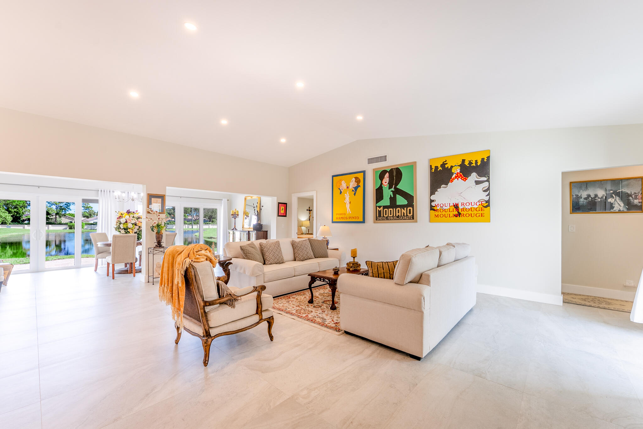 10370 Greentrail Drive N