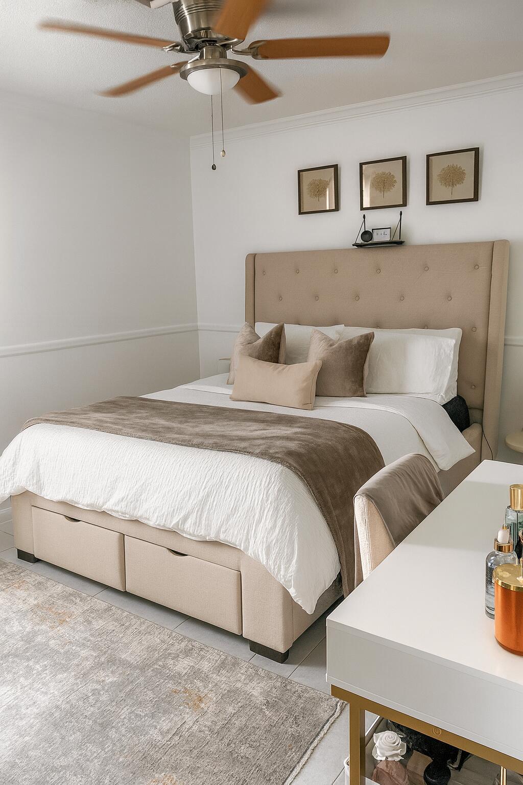 LAURA LANE UNREC ON AM-52 - Residential