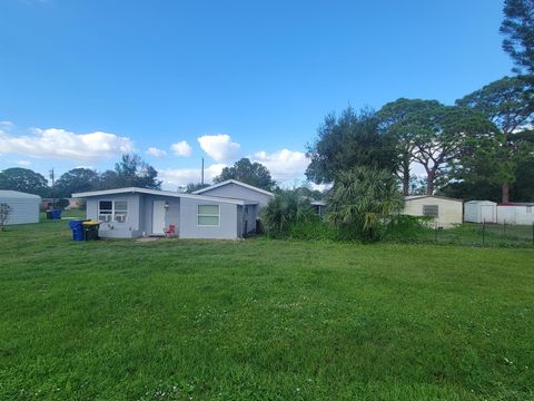 A home in Okeechobee