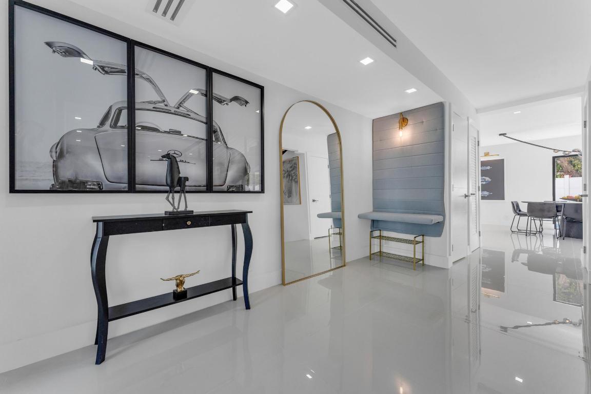 LAUDERDALE BEACH - Residential