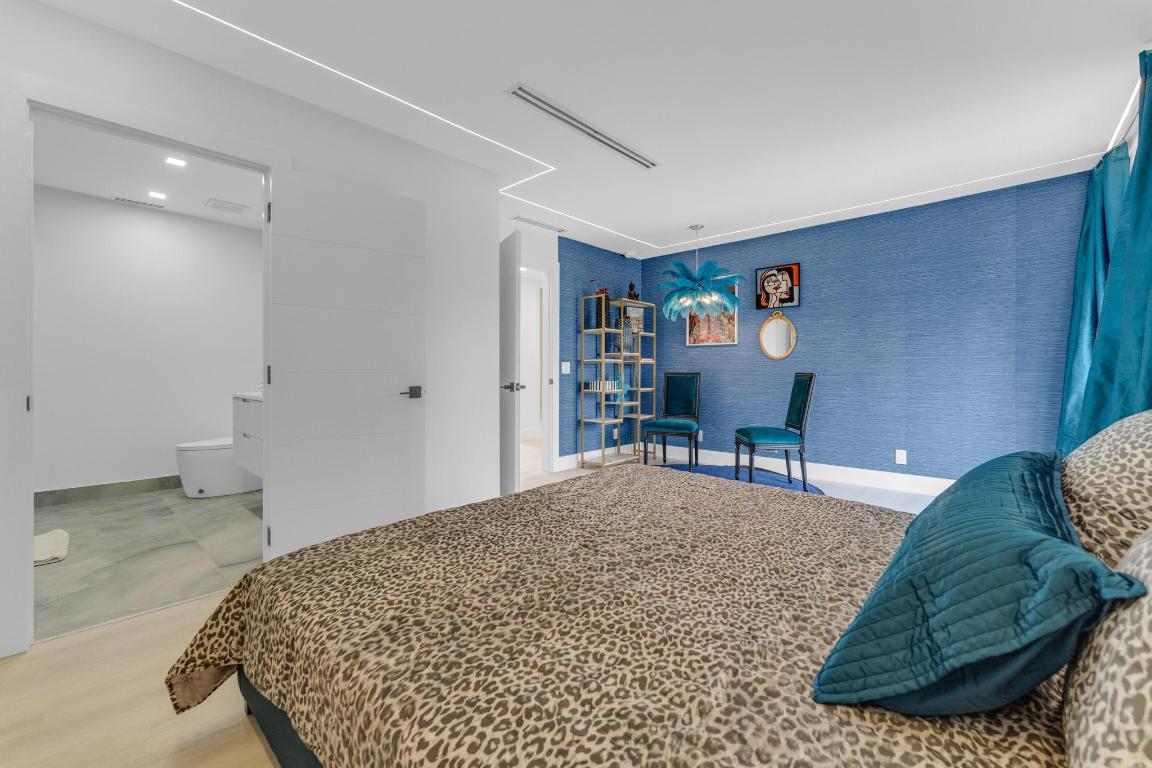 LAUDERDALE BEACH - Residential