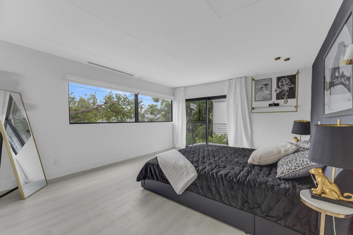 LAUDERDALE BEACH - Residential