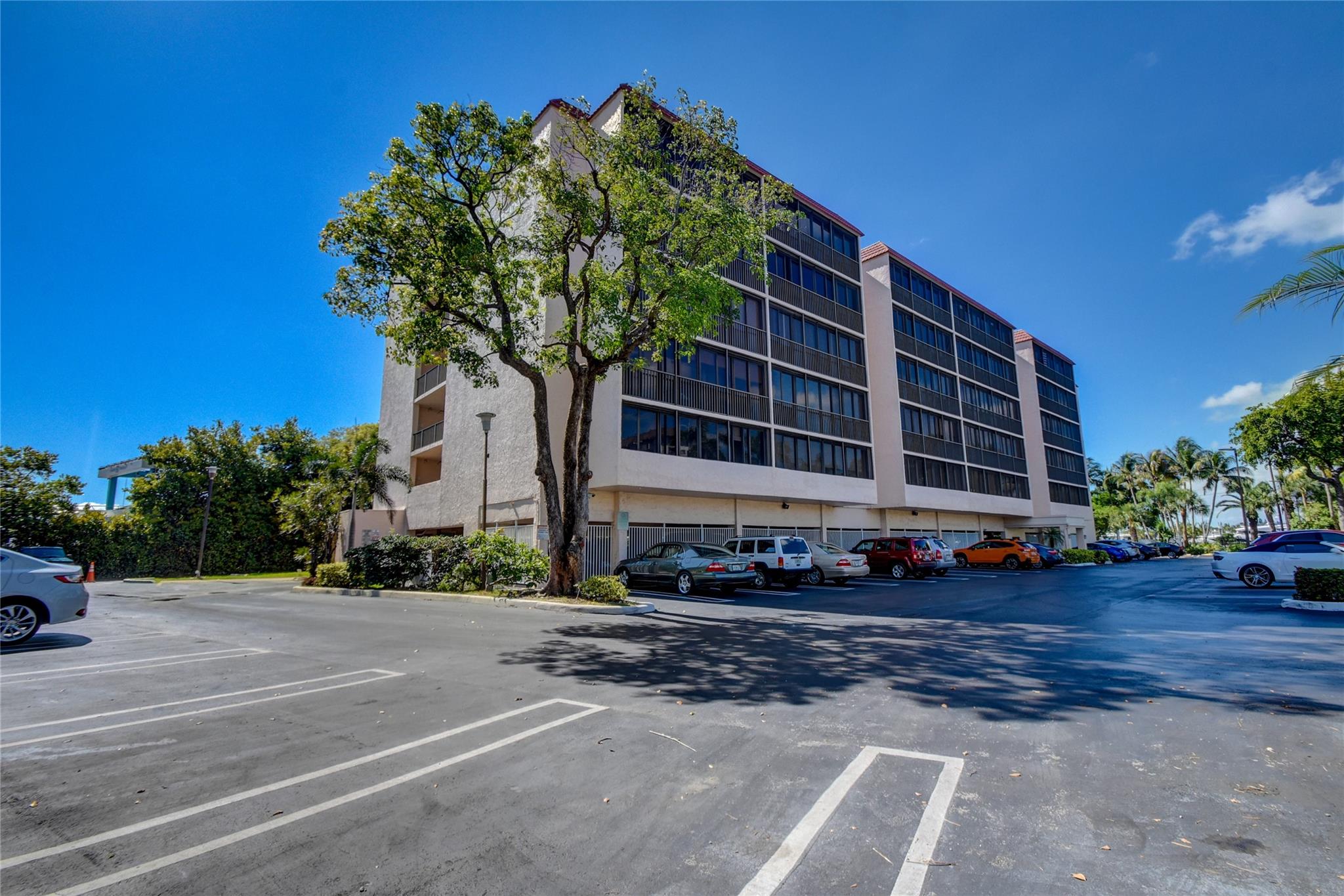 Bay Yacht Club - Residential Lease