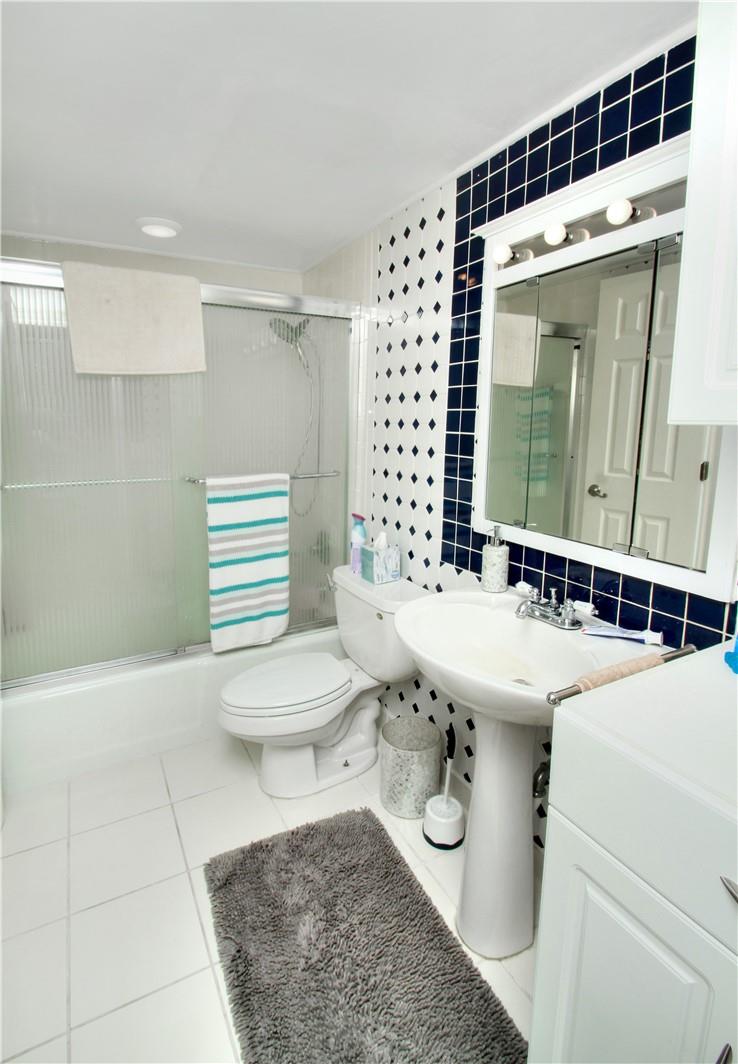 Bay Yacht Club - Residential Lease