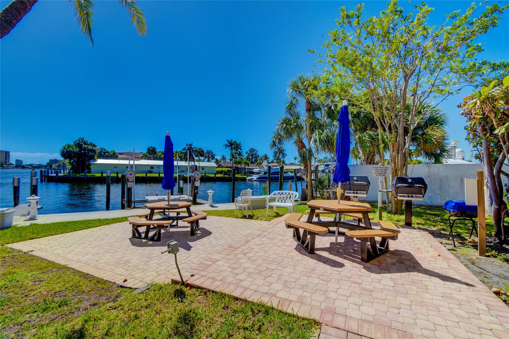 Bay Yacht Club - Residential Lease
