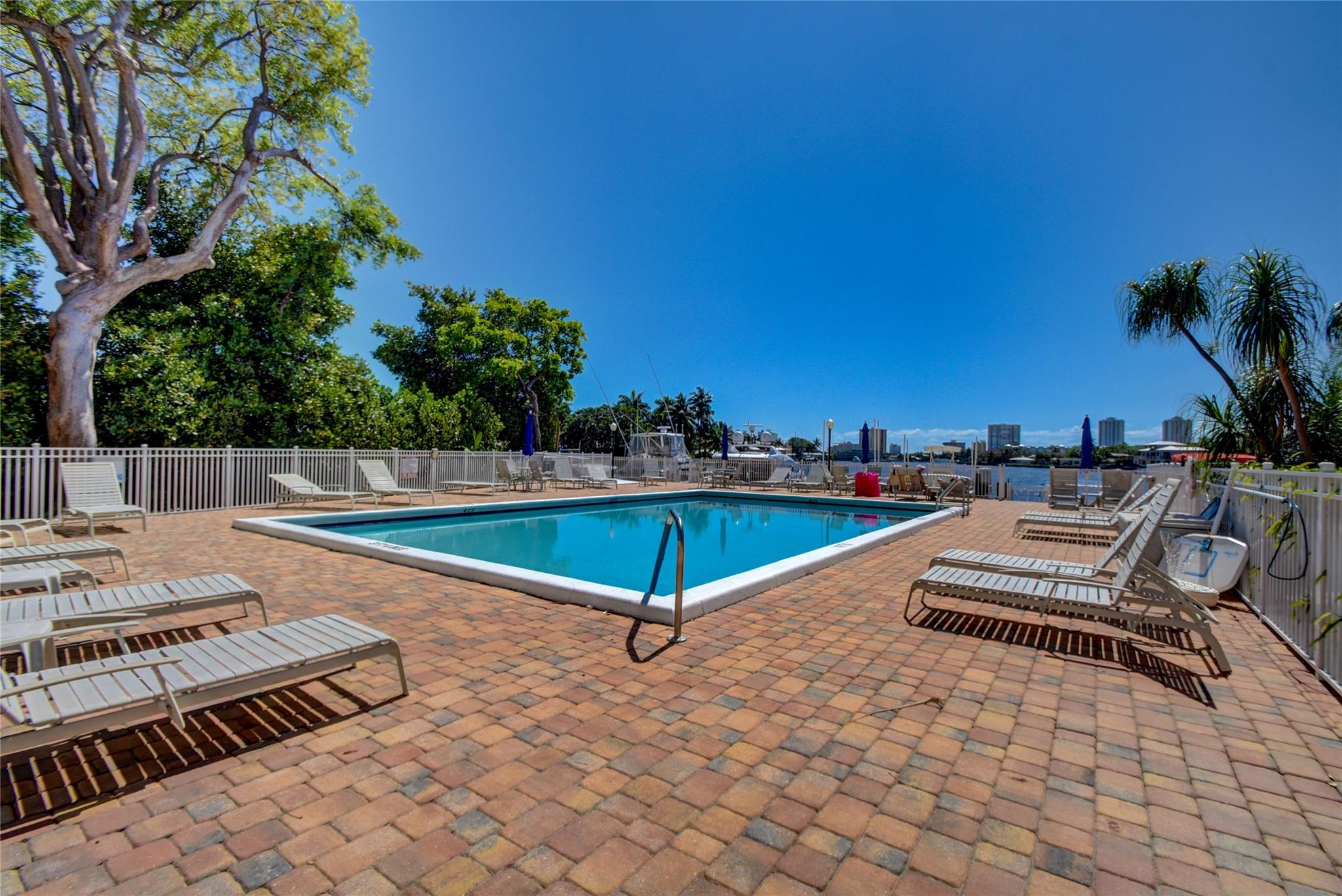 Bay Yacht Club - Residential Lease