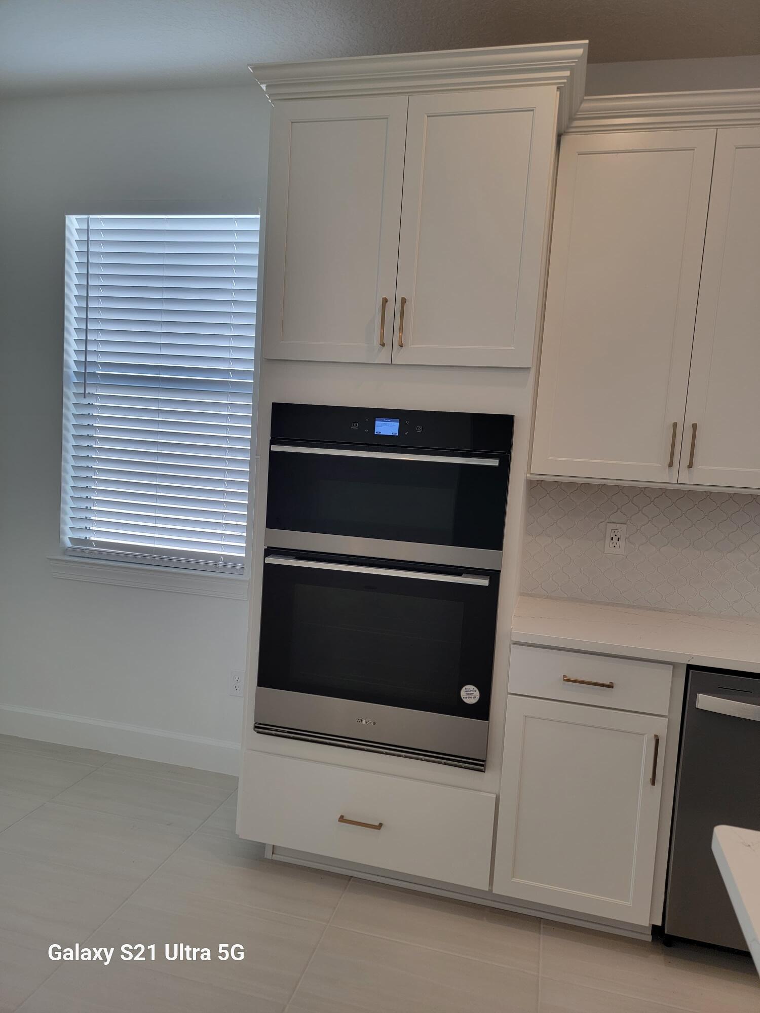 HARBOR ISLE PHASE 1 - Residential Lease