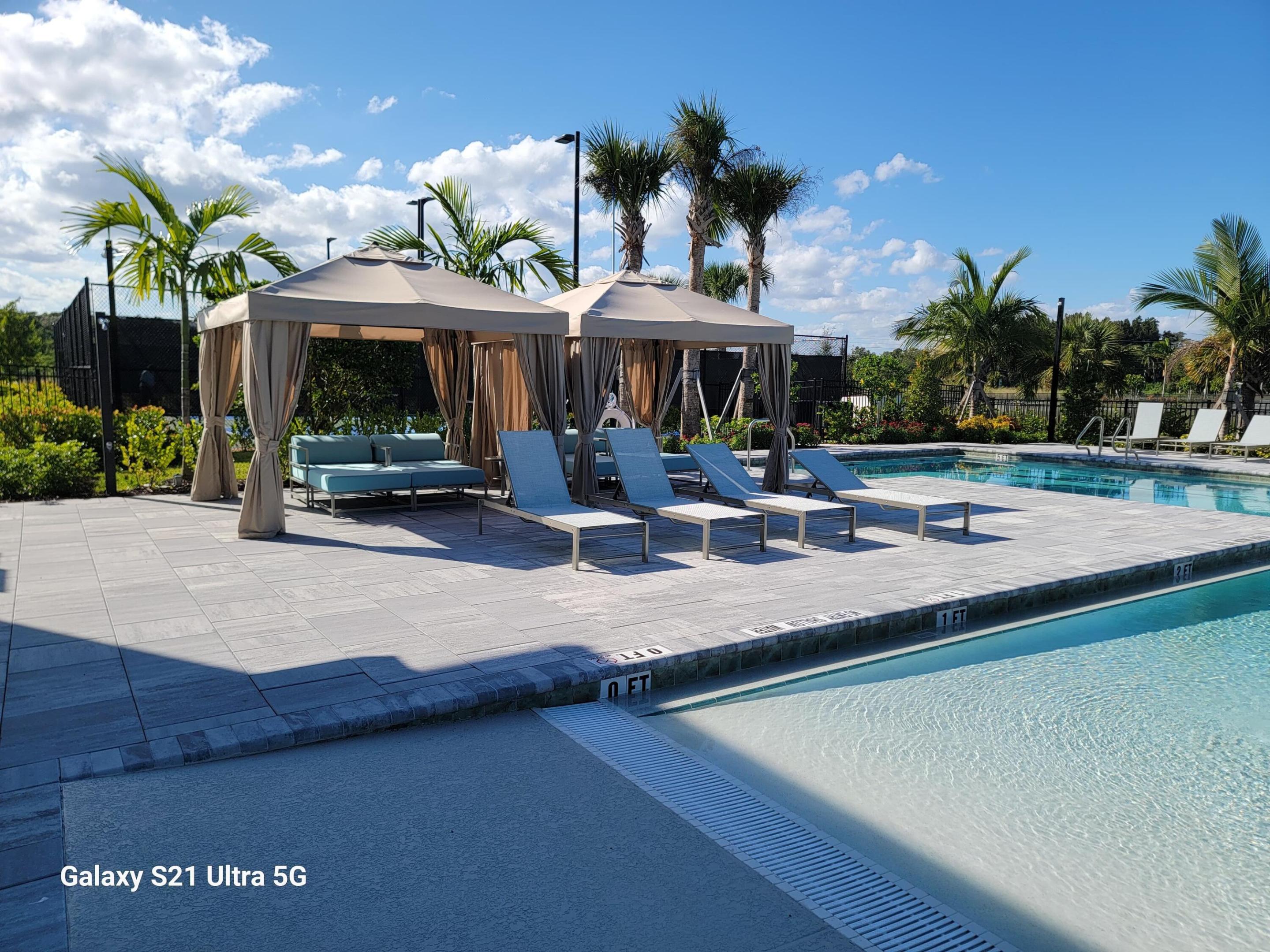 HARBOR ISLE PHASE 1 - Residential Lease