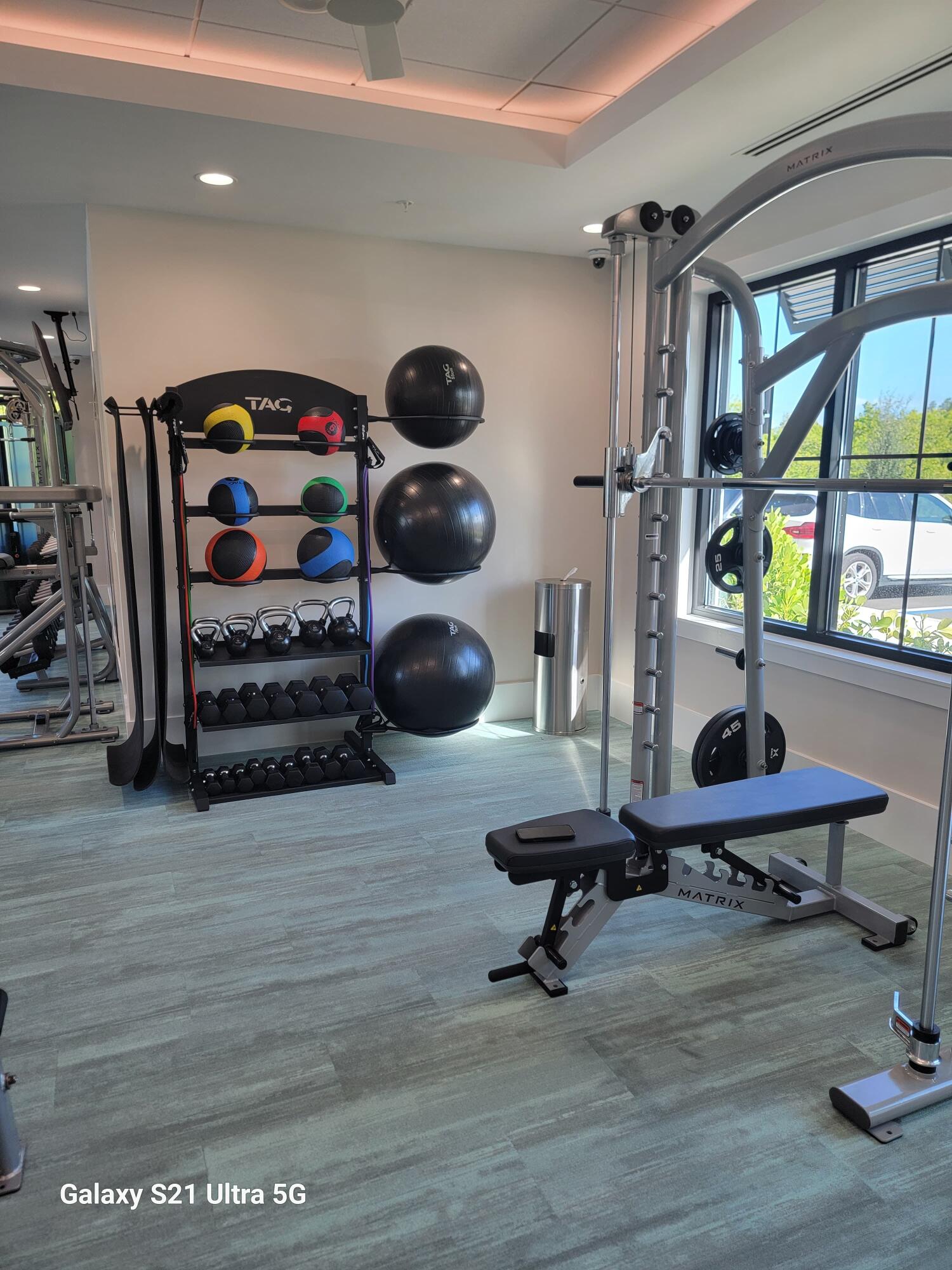 HARBOR ISLE PHASE 1 - Residential Lease