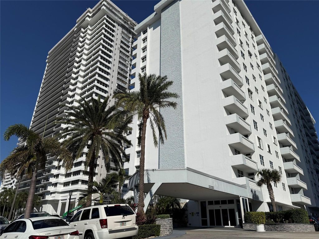 Photo of 4250 Galt Ocean Drive #11J, Fort Lauderdale, FL 33308 (MLS # F10550099)