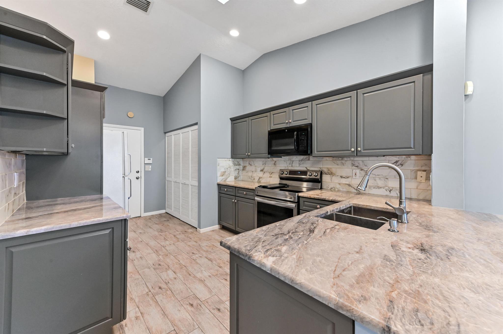 8280 Lake Cypress Road