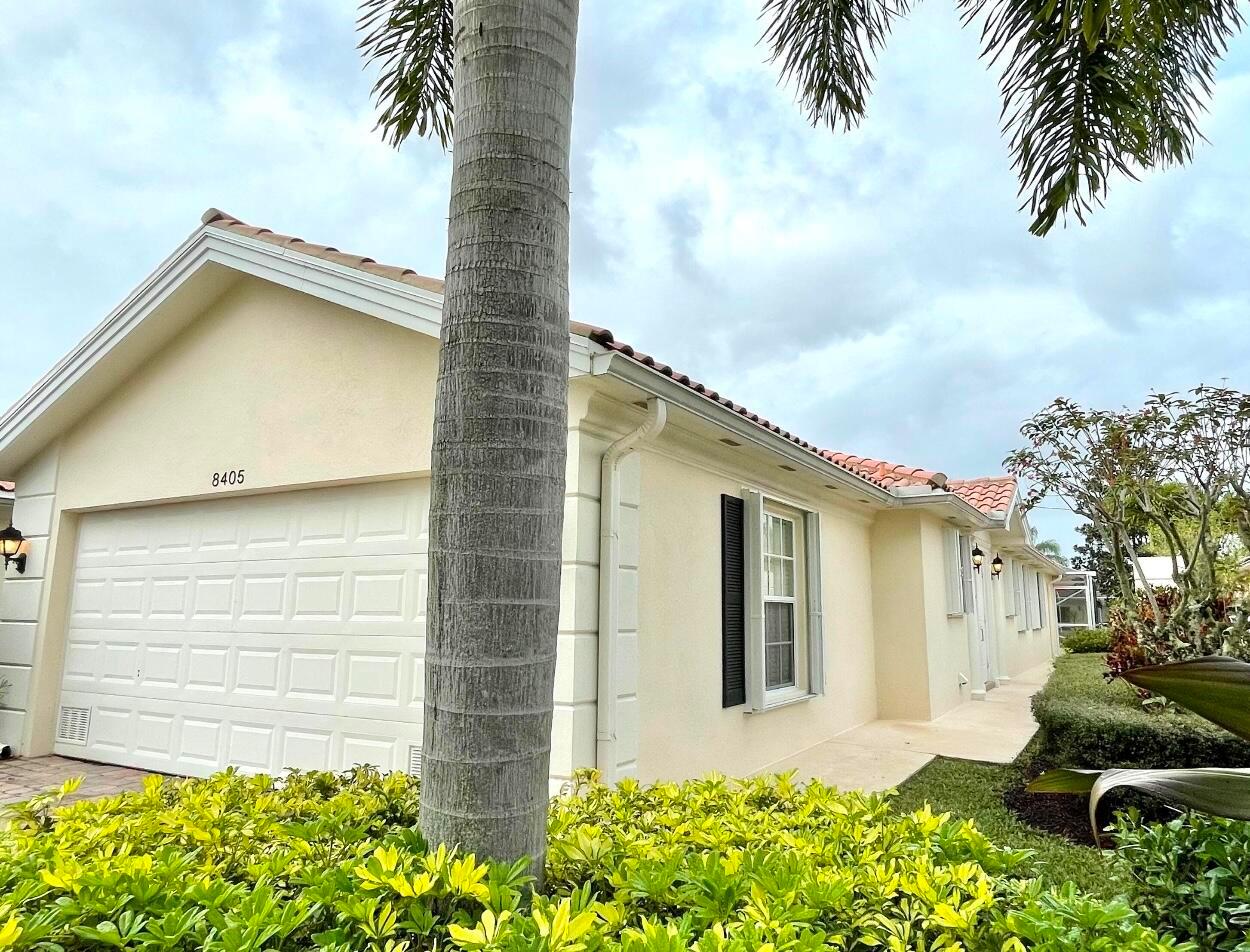 Step into your Serene Seasonal Oasis located in Wellington! This Turnkey Open Floor plan offers 2 bedrooms 2 full baths, covered patio with pool! Enjoy this Resort Style community VillageWalk that offers 2 heated pools, gym, tennis/pickle ball courts, hair salon and pet spa! Minutes from ALL Equestrian Venues!