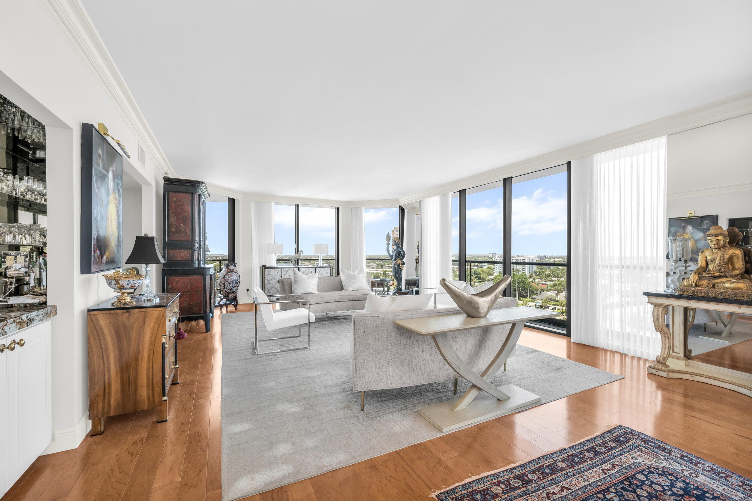 CRITERION CONDO - Residential
