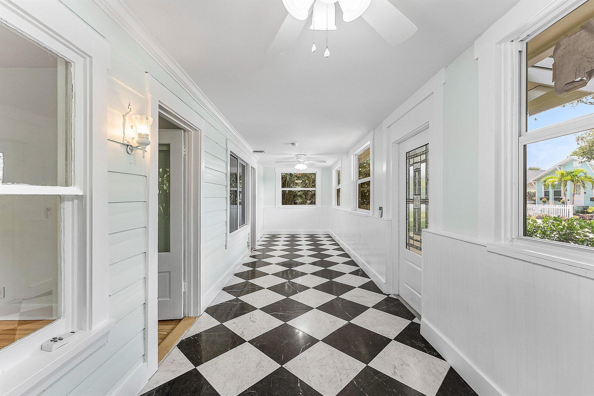 224 N Ocean Breeze