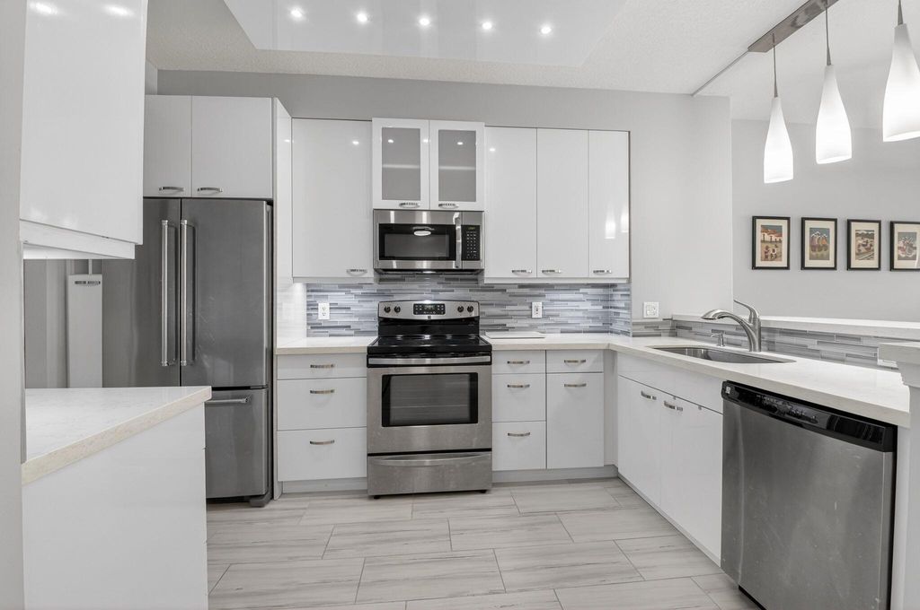 Photo of 22715 Camino Del Mar #33, Boca Raton, FL 33433 (MLS # R11151202)