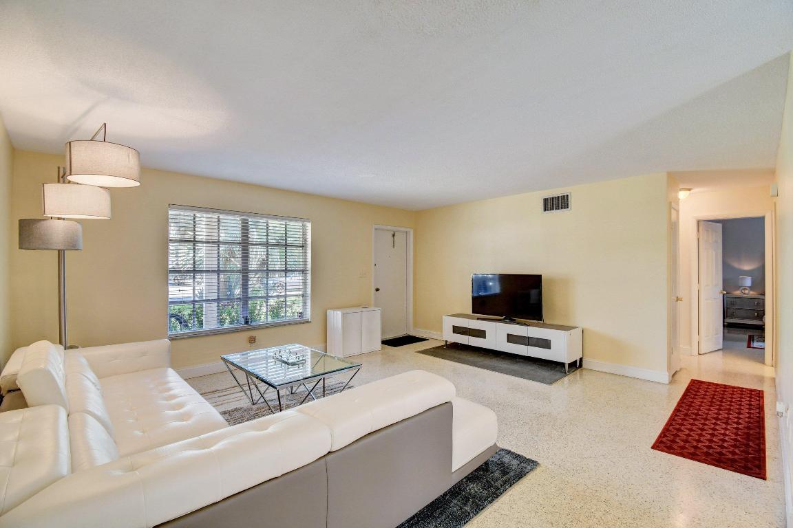 BOCA RATON RIVIERA - Residential Lease