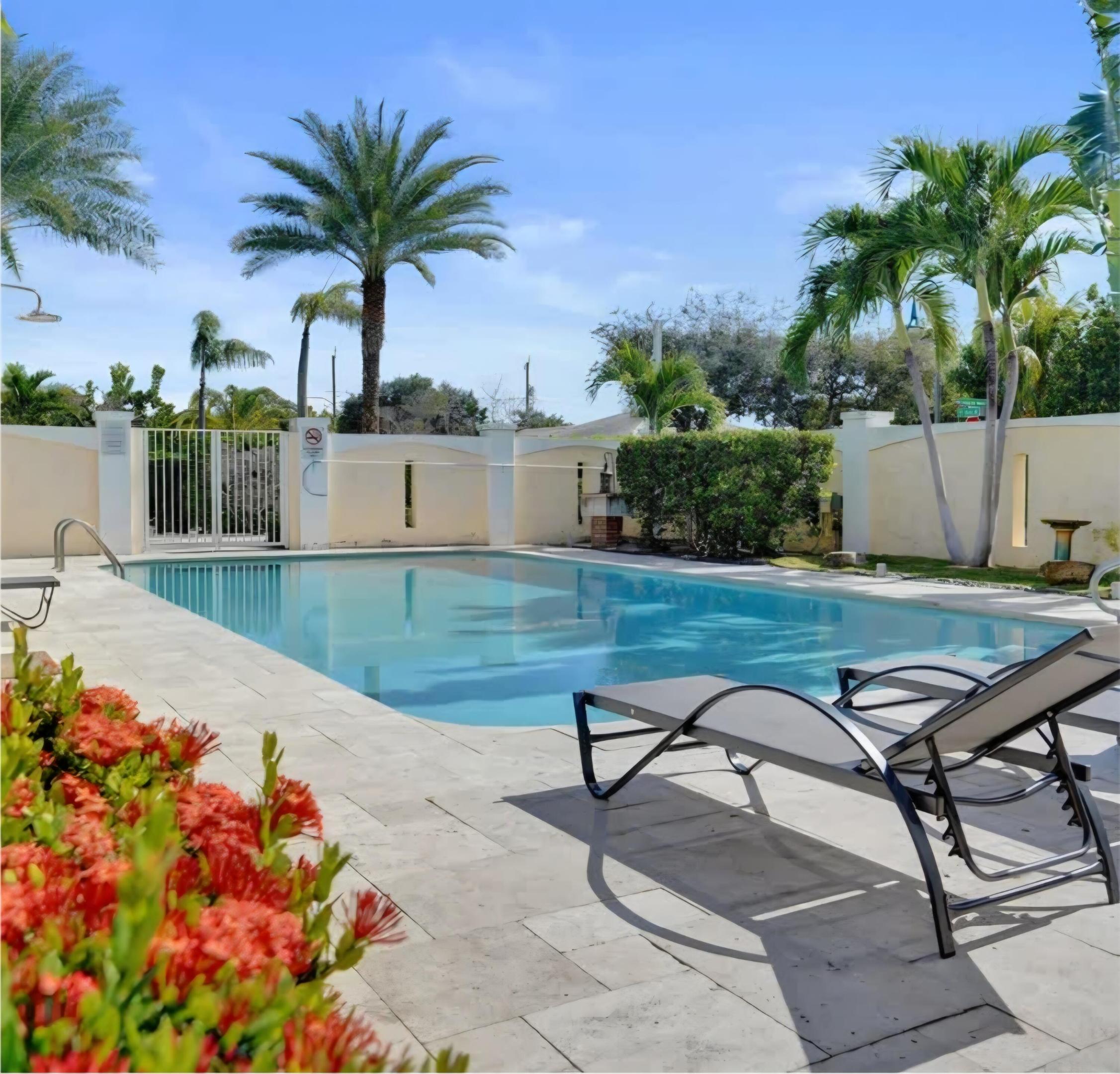 LAKE WORTH TOWN OF - Residential Lease