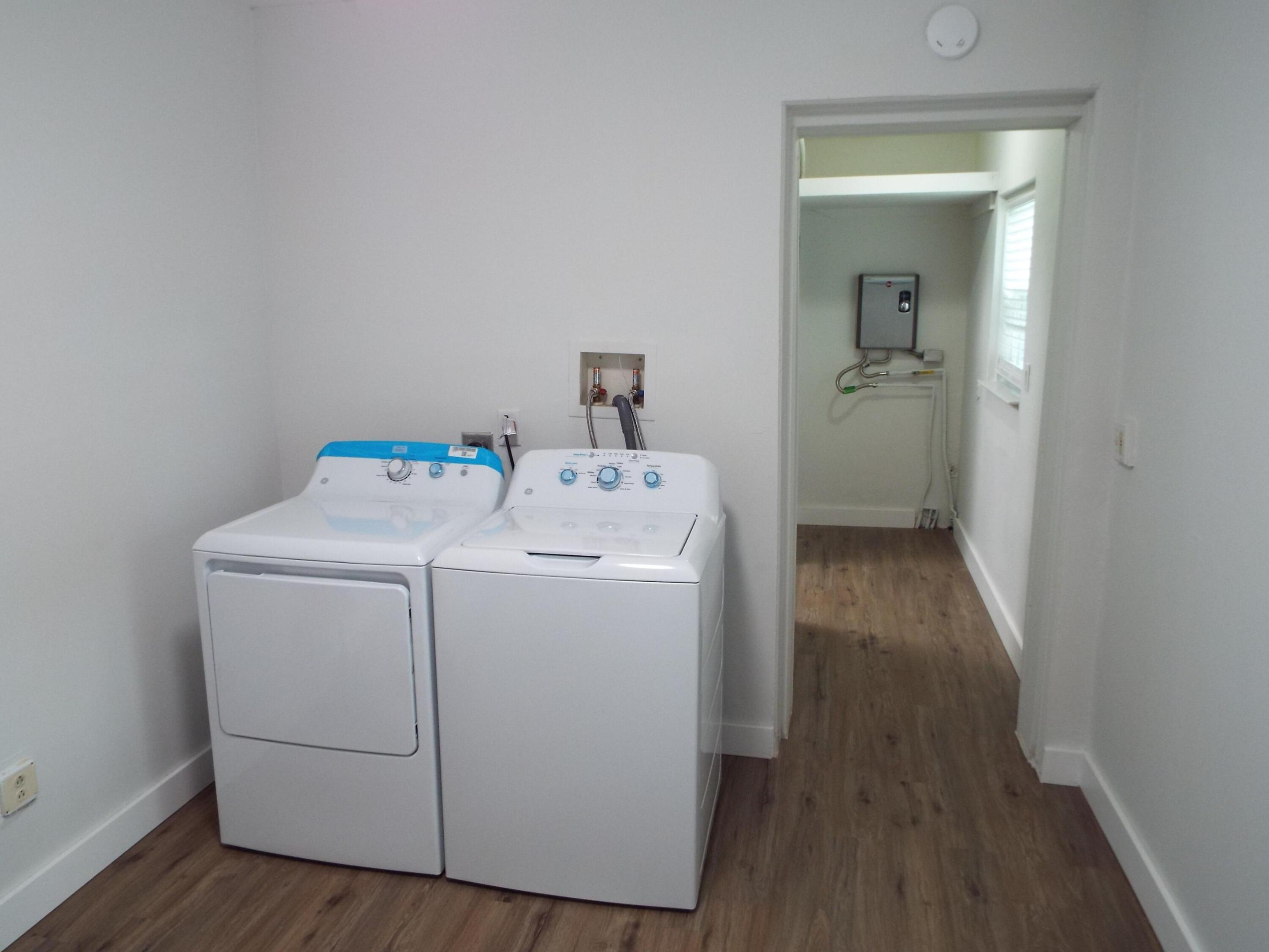 COLLIER ESTATES 1ST ADD - Residential