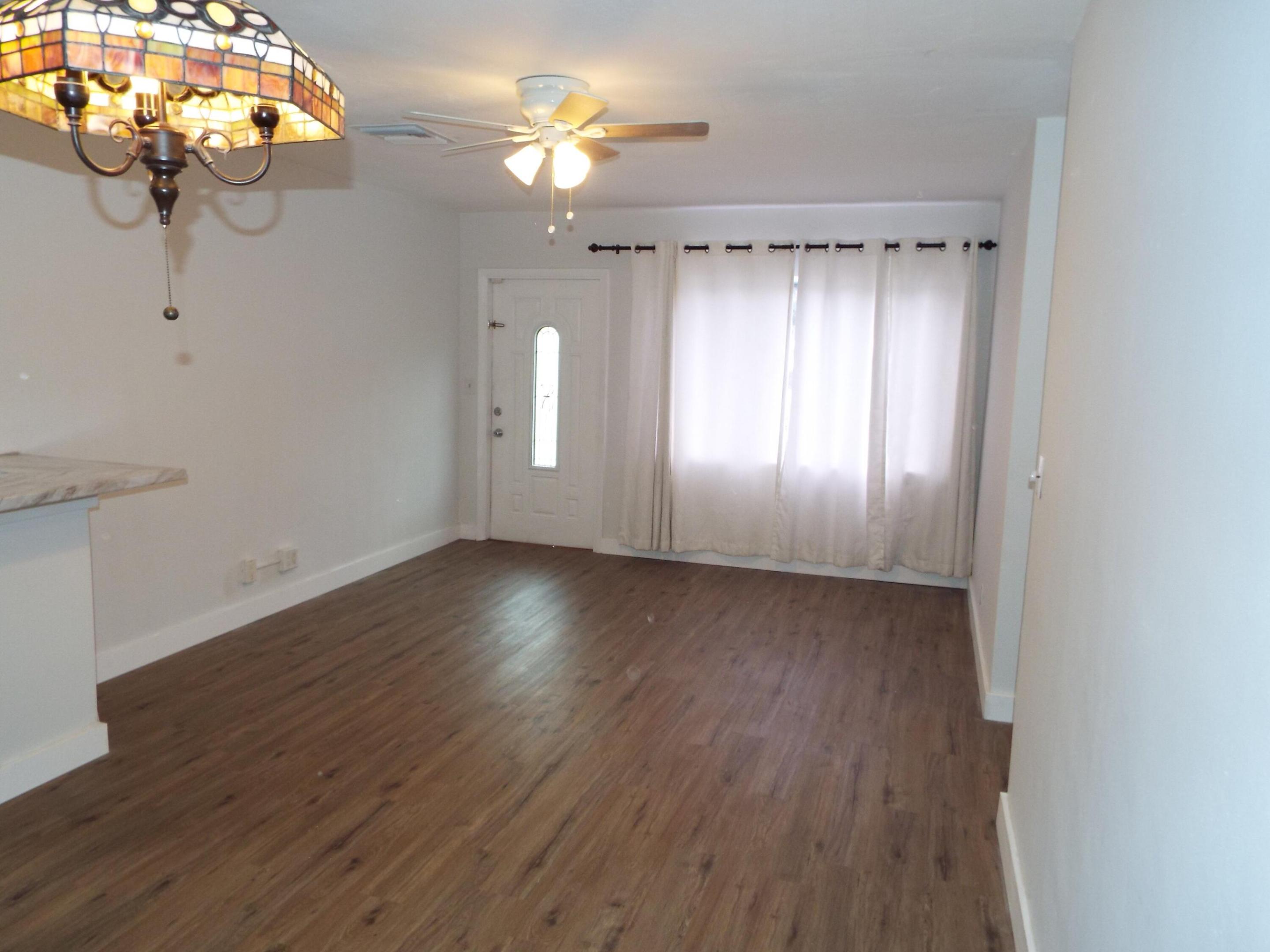 COLLIER ESTATES 1ST ADD - Residential