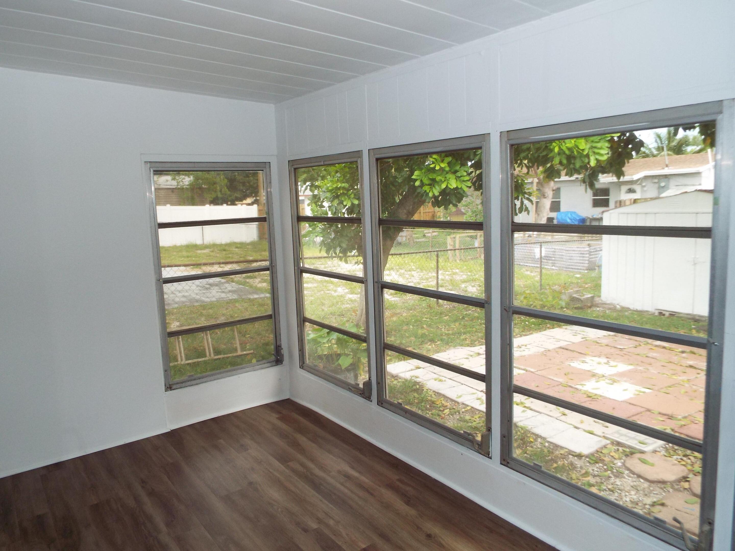 COLLIER ESTATES 1ST ADD - Residential