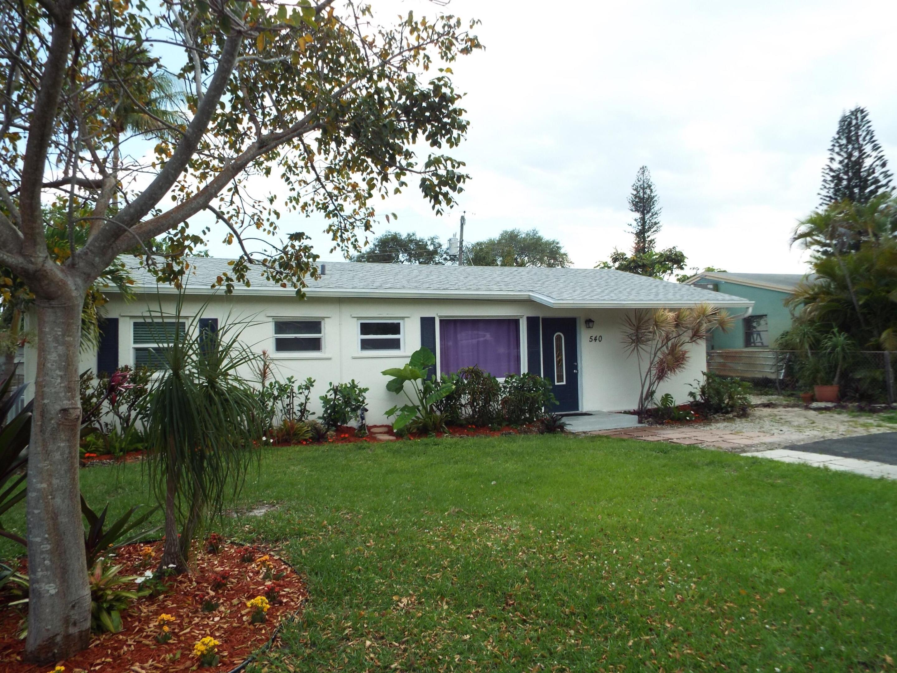 COLLIER ESTATES 1ST ADD - Residential