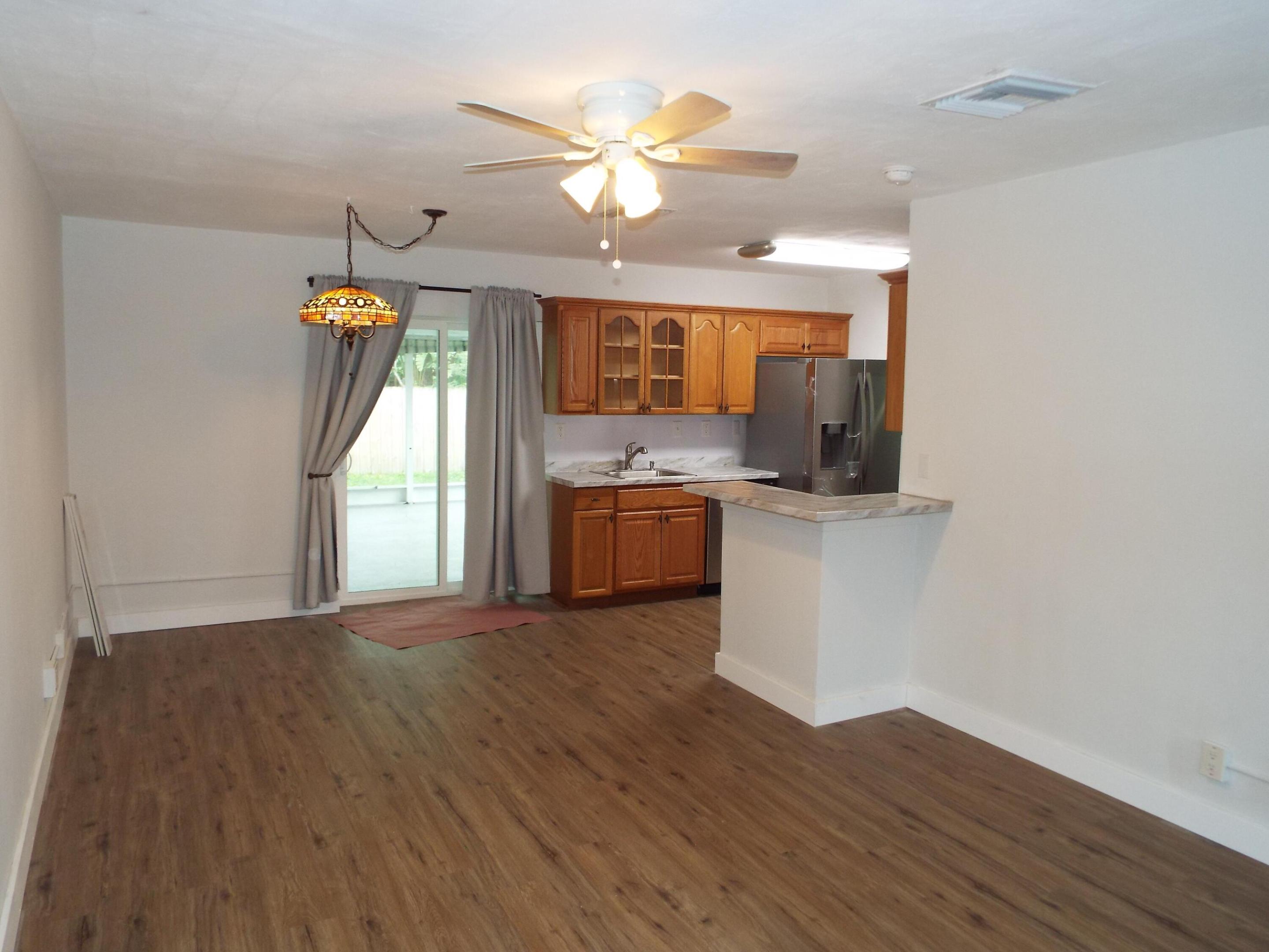 COLLIER ESTATES 1ST ADD - Residential