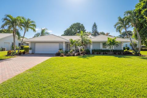 Photo of 3372 SE Court Drive, Stuart, FL 34997 (MLS # B26027157)