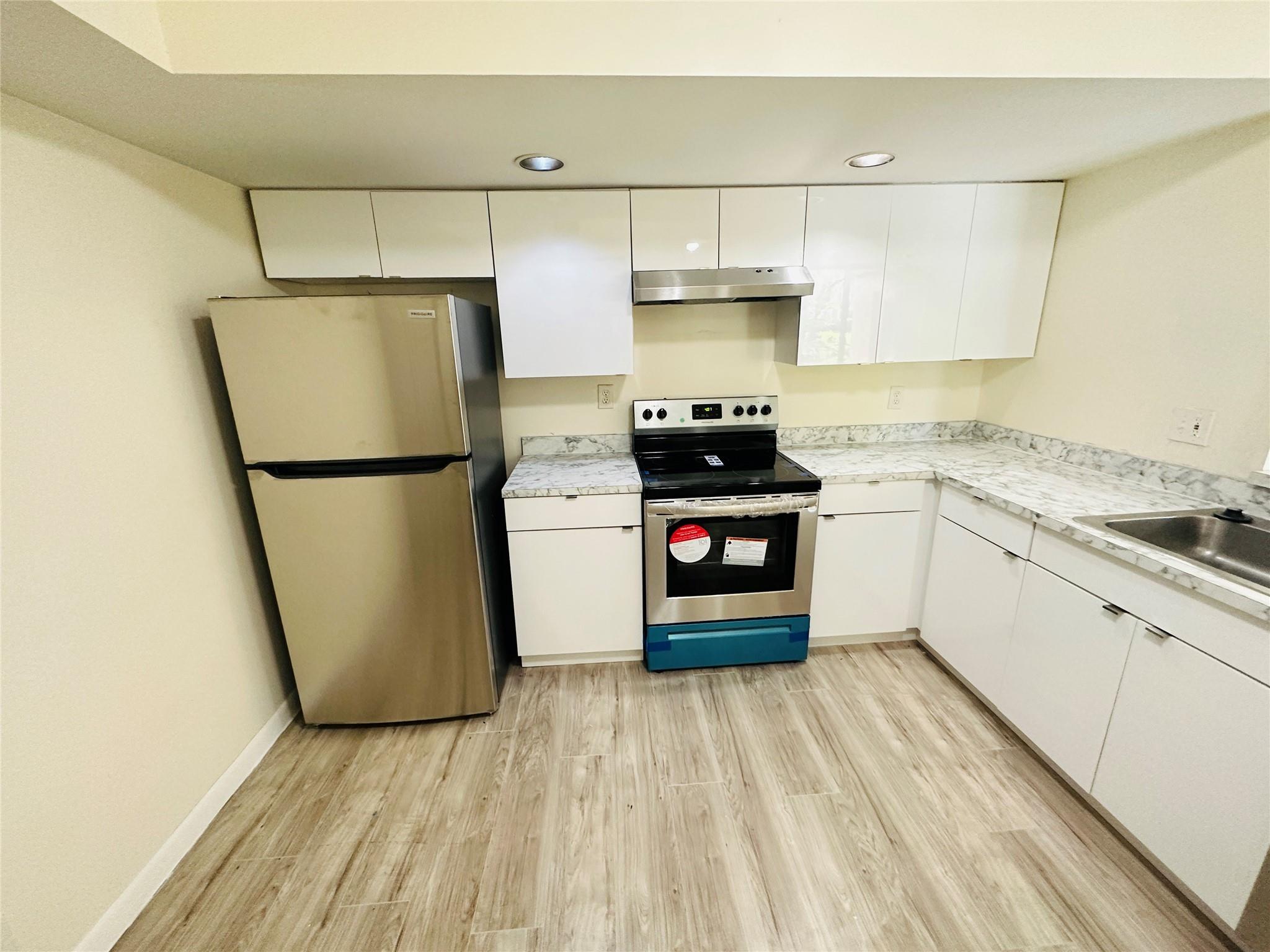 GRAND OASIS CONDO UNIT 10 - Residential