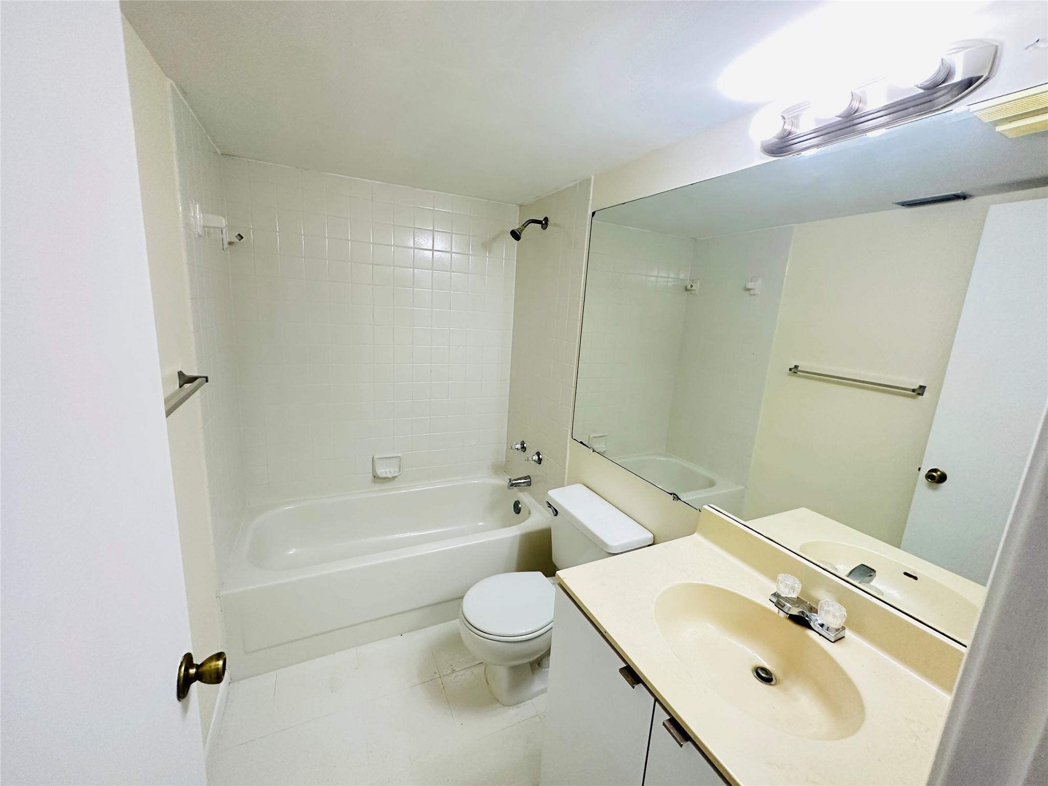 GRAND OASIS CONDO UNIT 10 - Residential