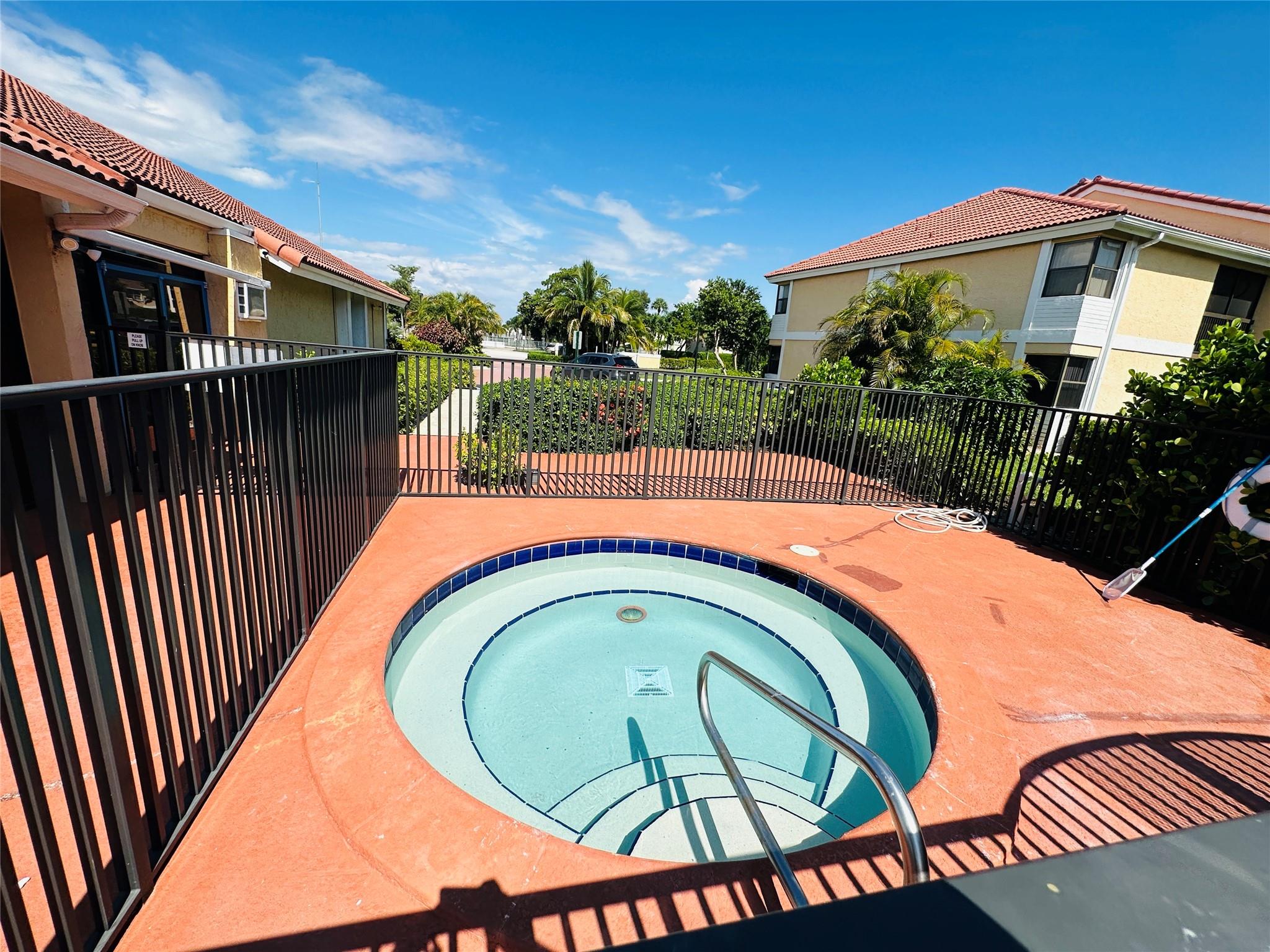 GRAND OASIS CONDO UNIT 10 - Residential