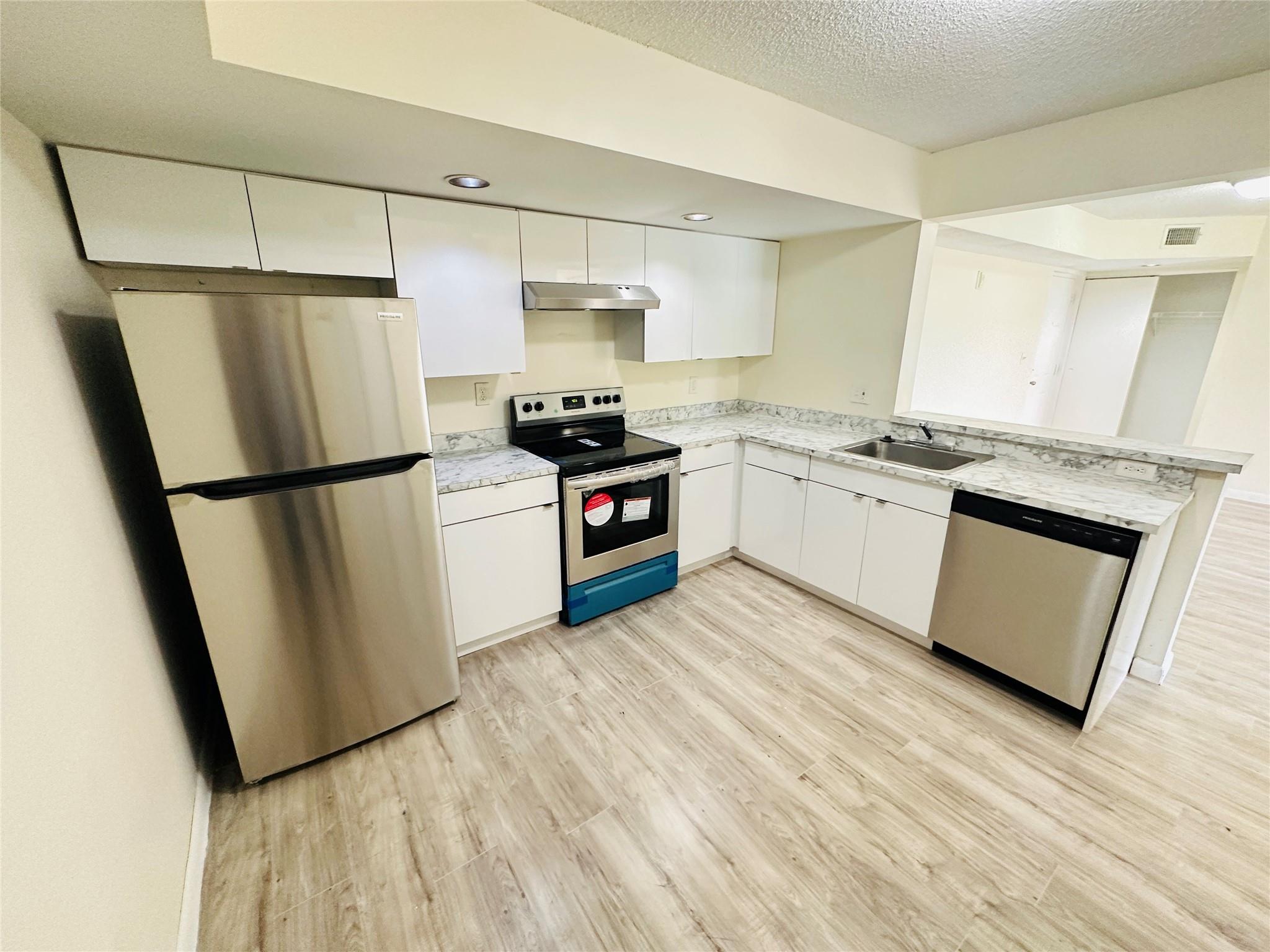 GRAND OASIS CONDO UNIT 10 - Residential