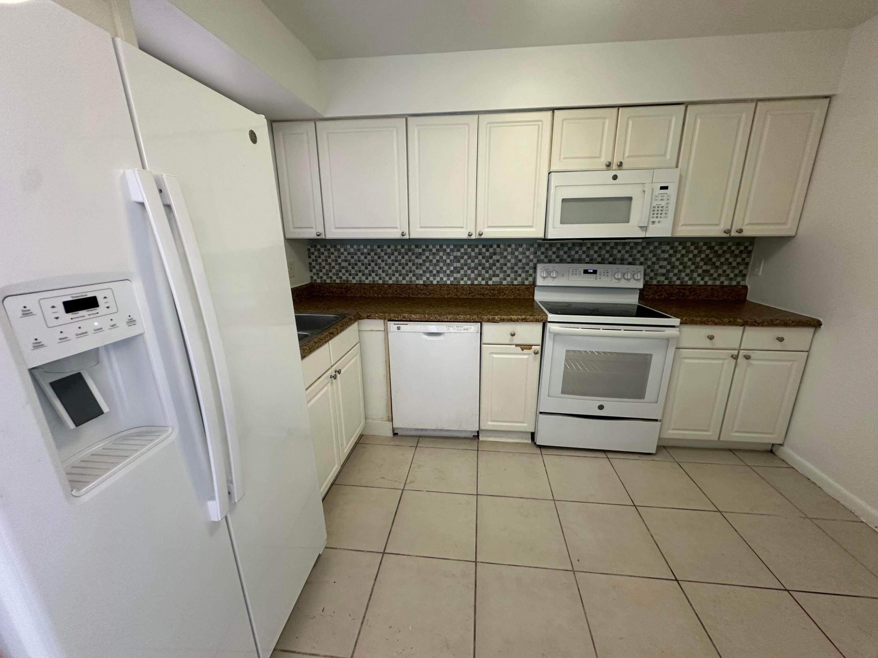 CANALAKE REPLAT - Residential Lease
