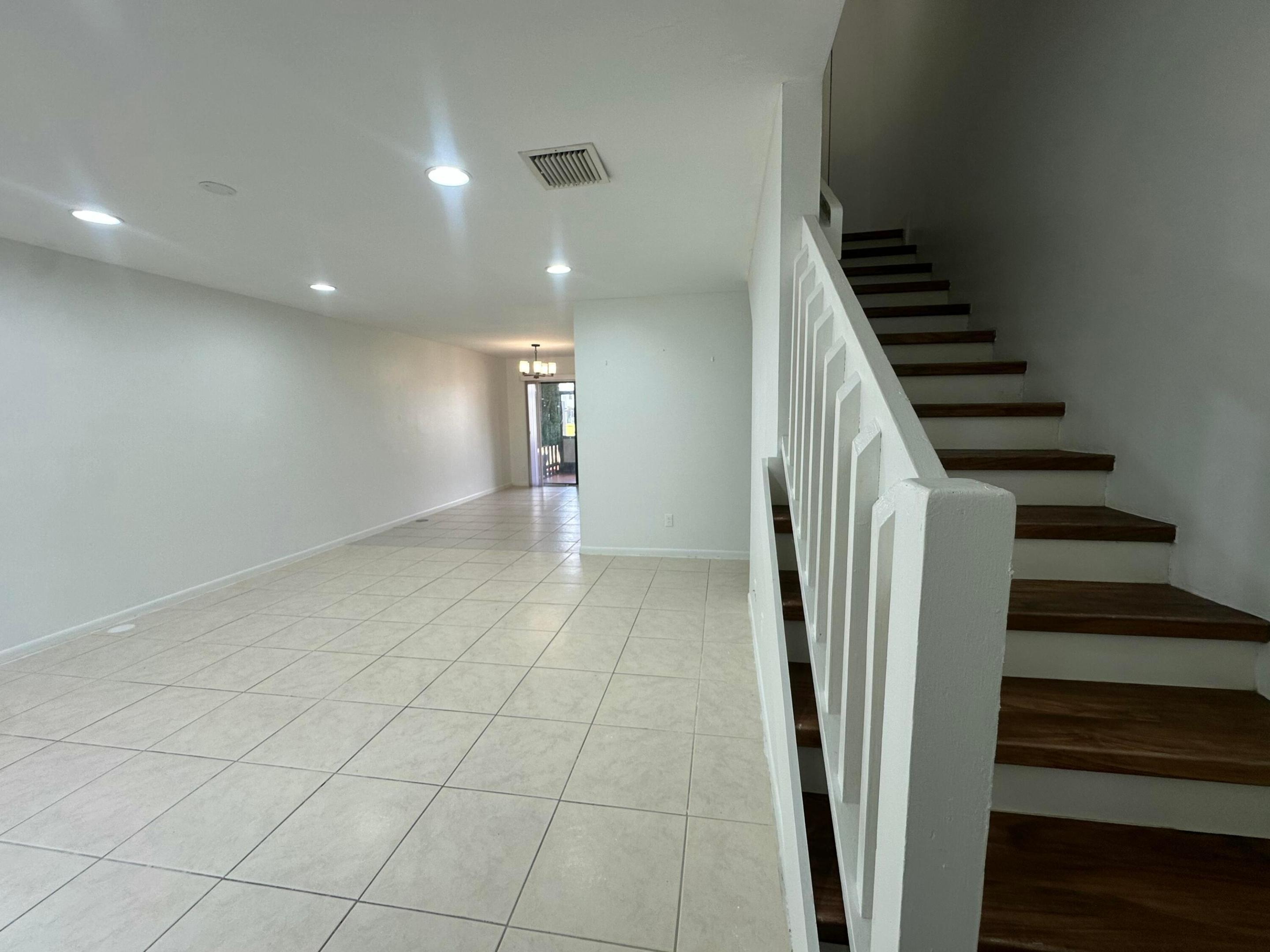 CANALAKE REPLAT - Residential Lease