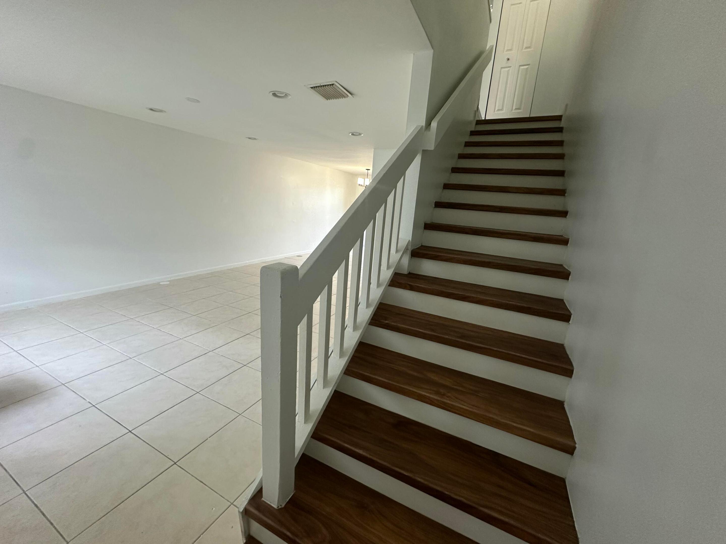 CANALAKE REPLAT - Residential Lease