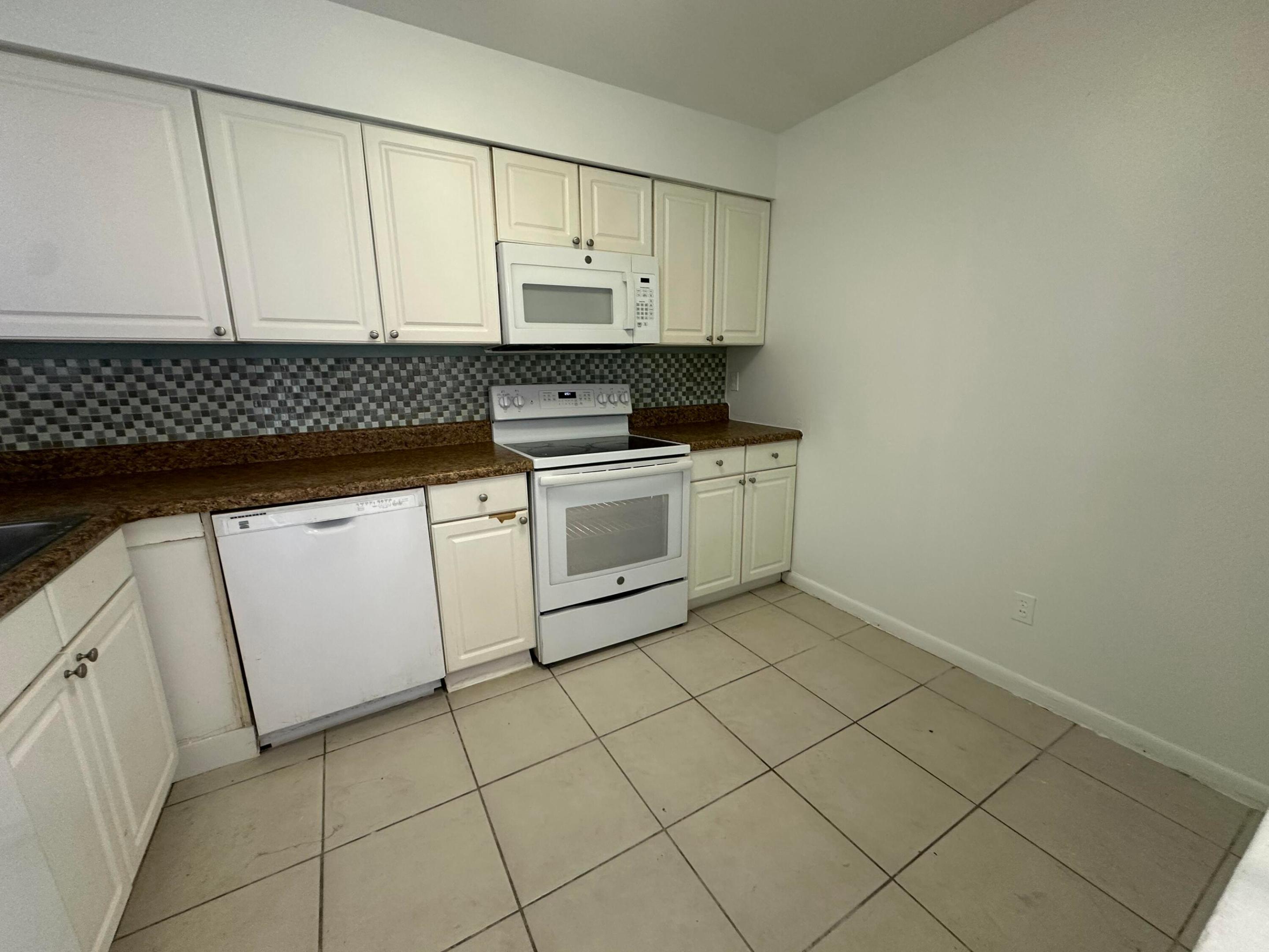 CANALAKE REPLAT - Residential Lease
