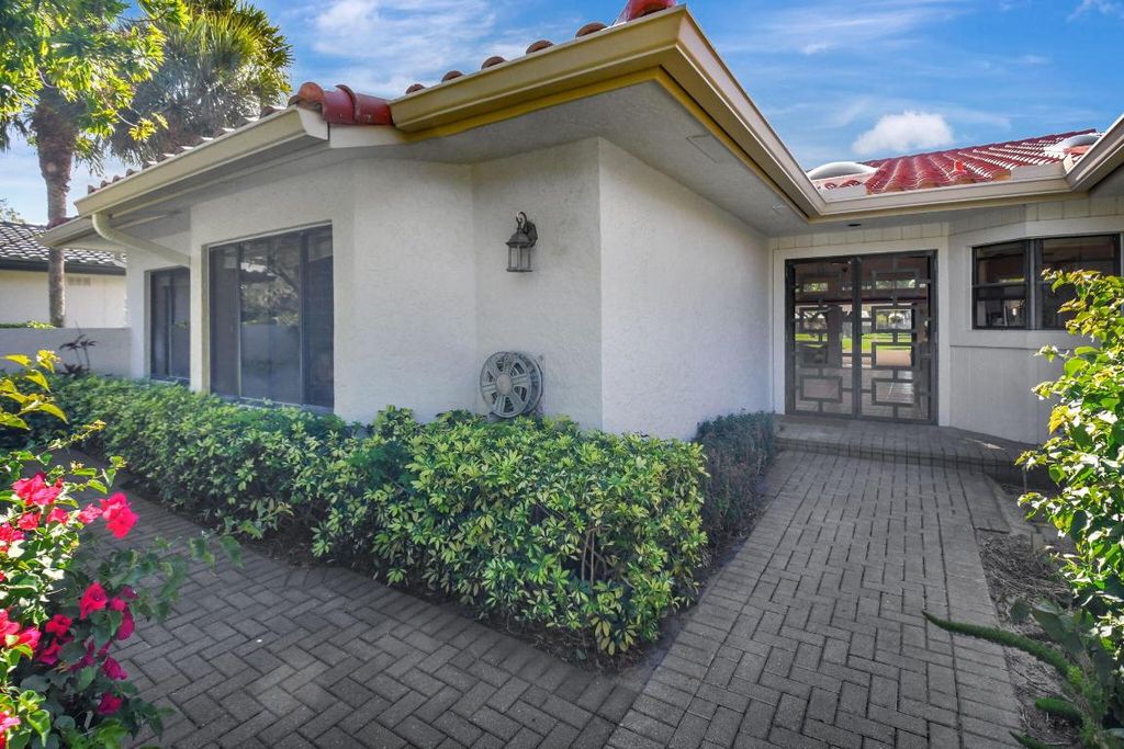 Photo of 65 Bristol Drive, Boynton Beach, FL 33436 (MLS # R11073074)