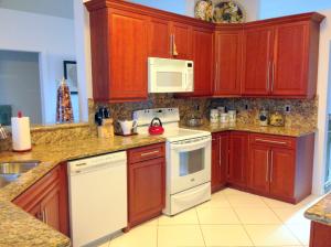 LAKE CHARLESTON TRS T AND V 1 - Residential Lease