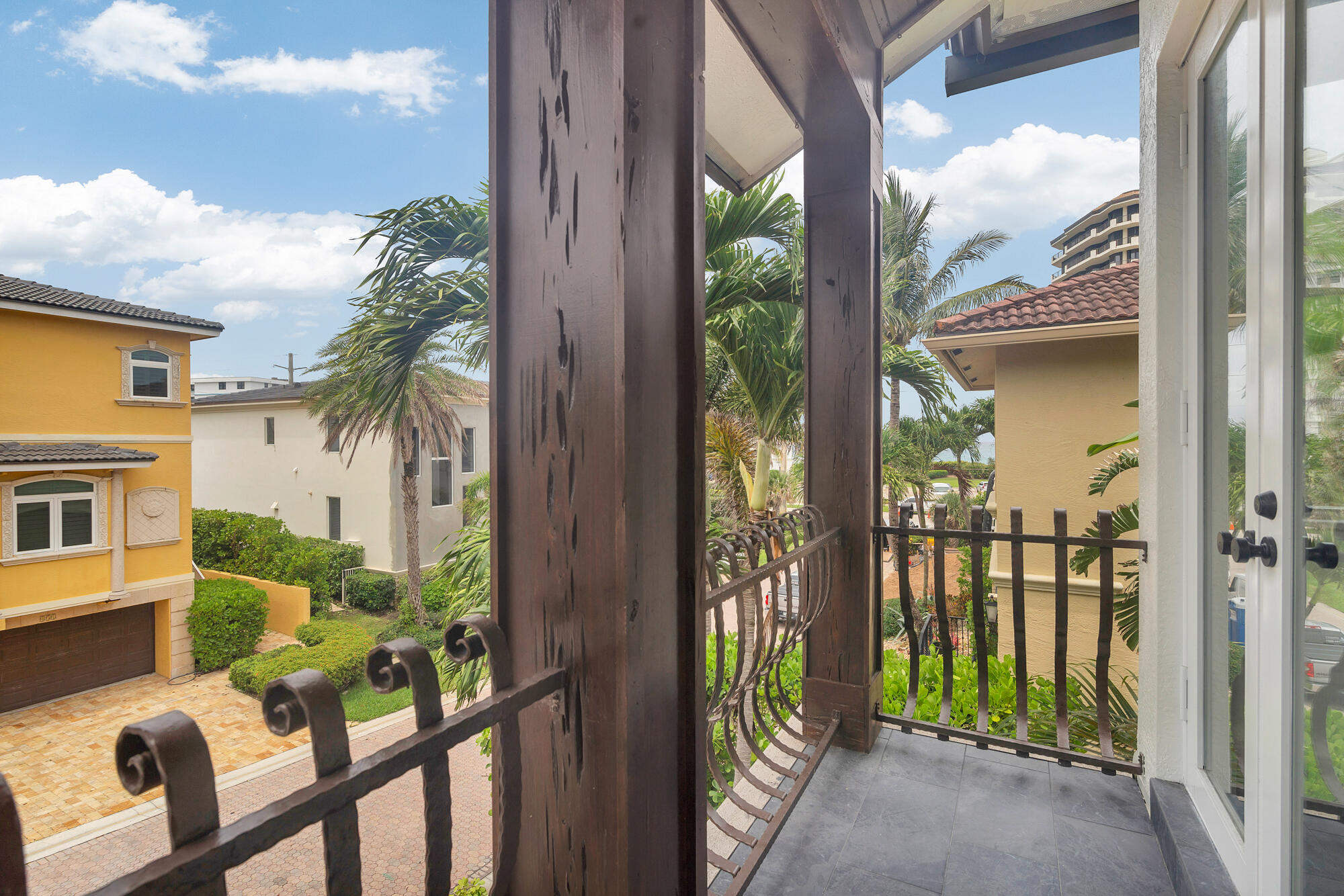 SURFSIDE HILLS - Residential