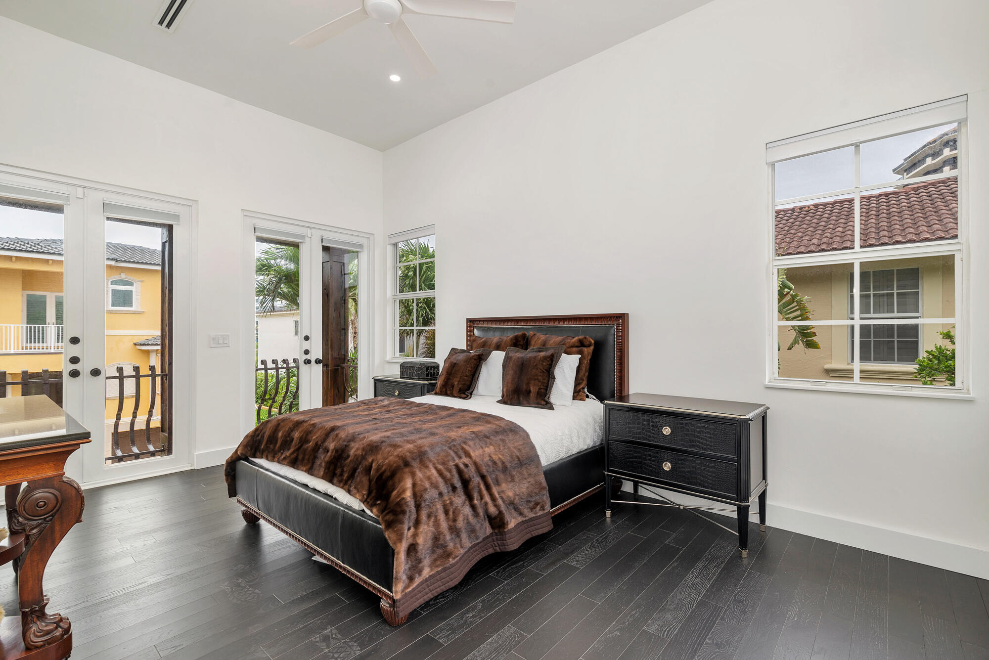 SURFSIDE HILLS - Residential