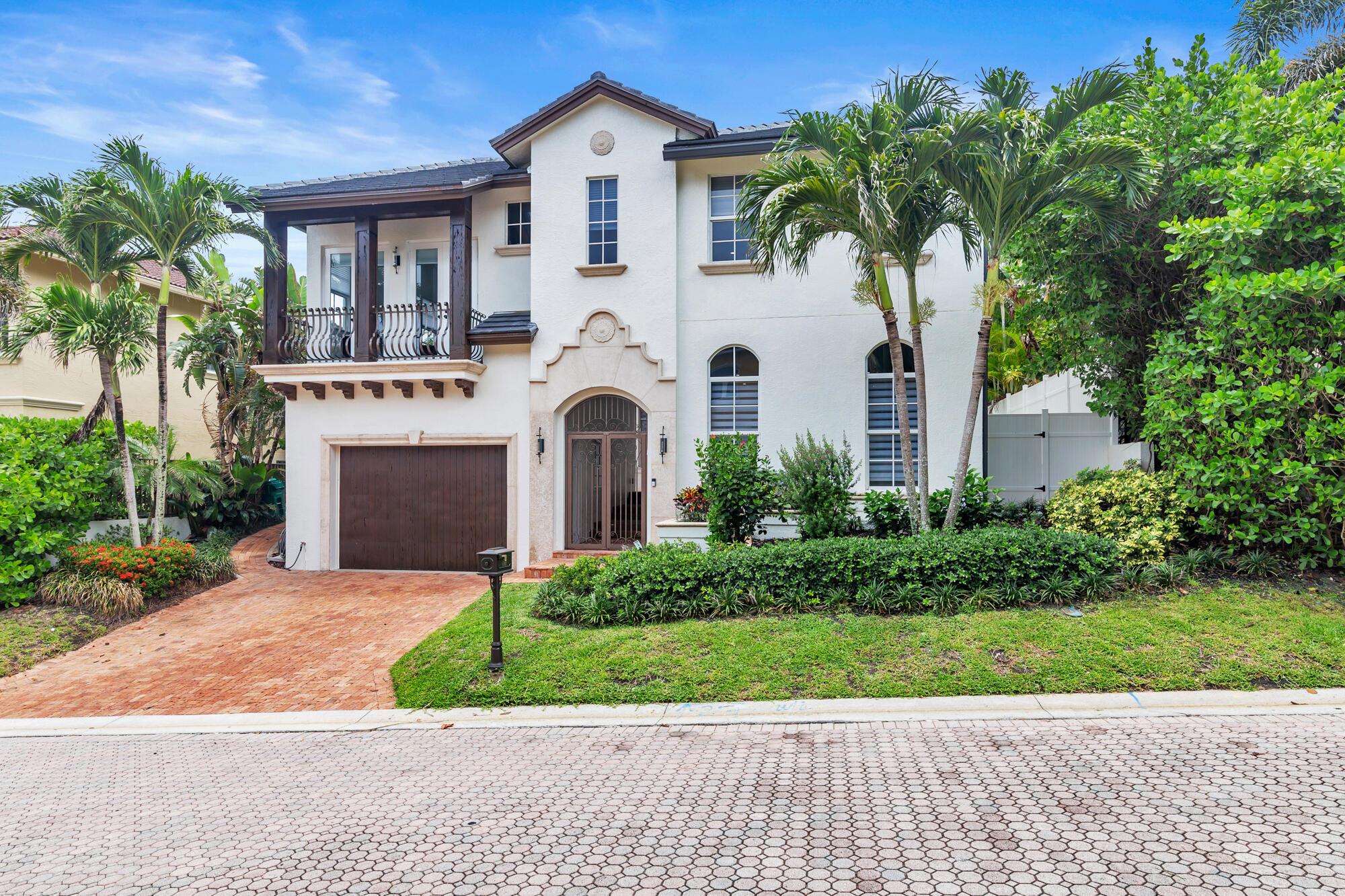 460 Surfside Lane
