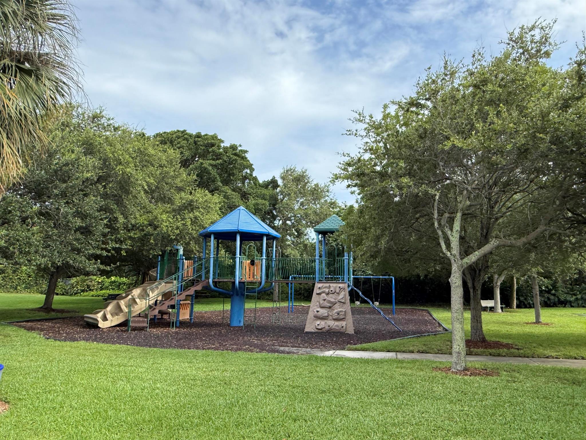 SURFSIDE HILLS - Residential