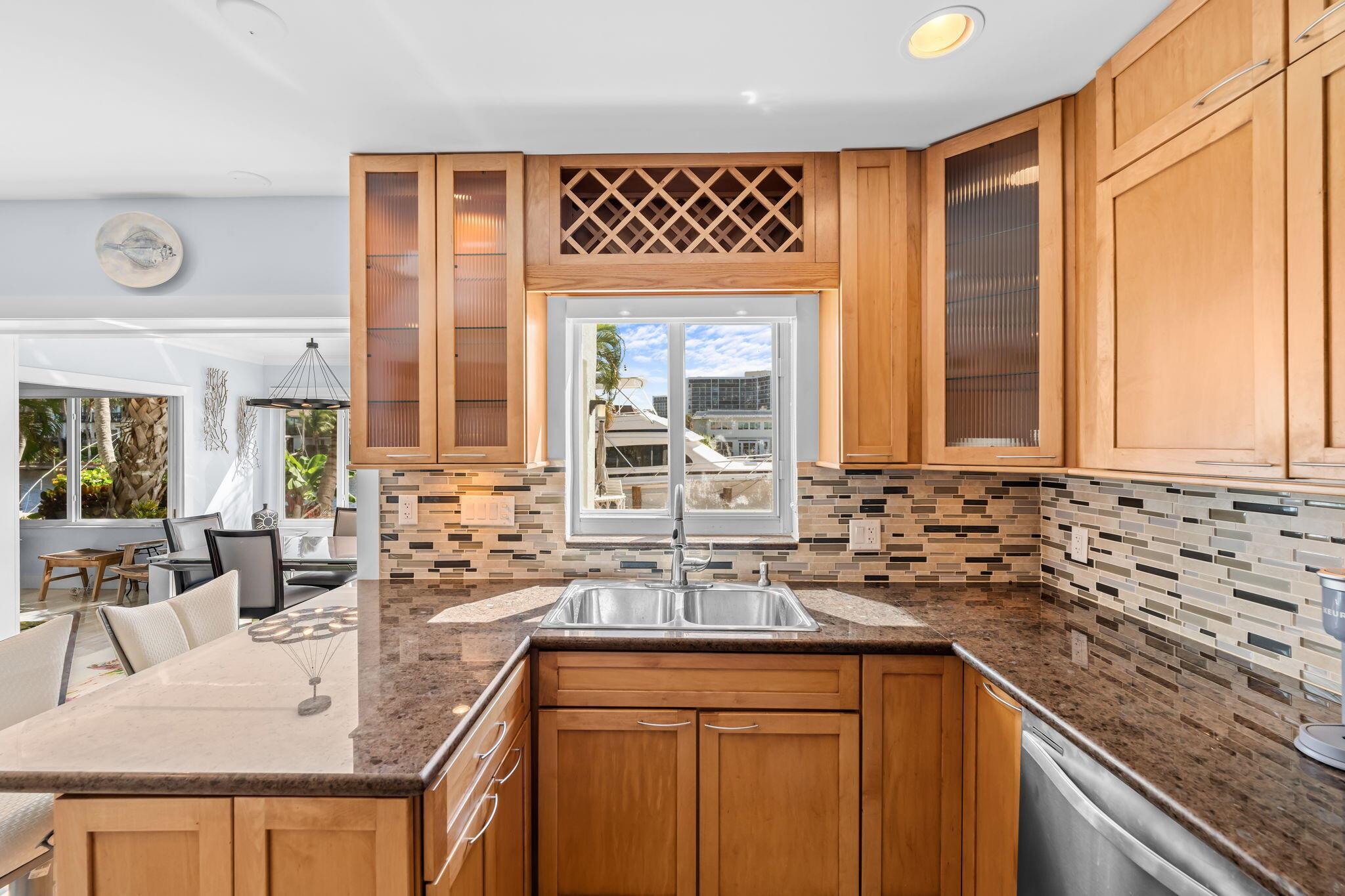 HIGHLAND OCEAN HOUSE COND - Residential Lease