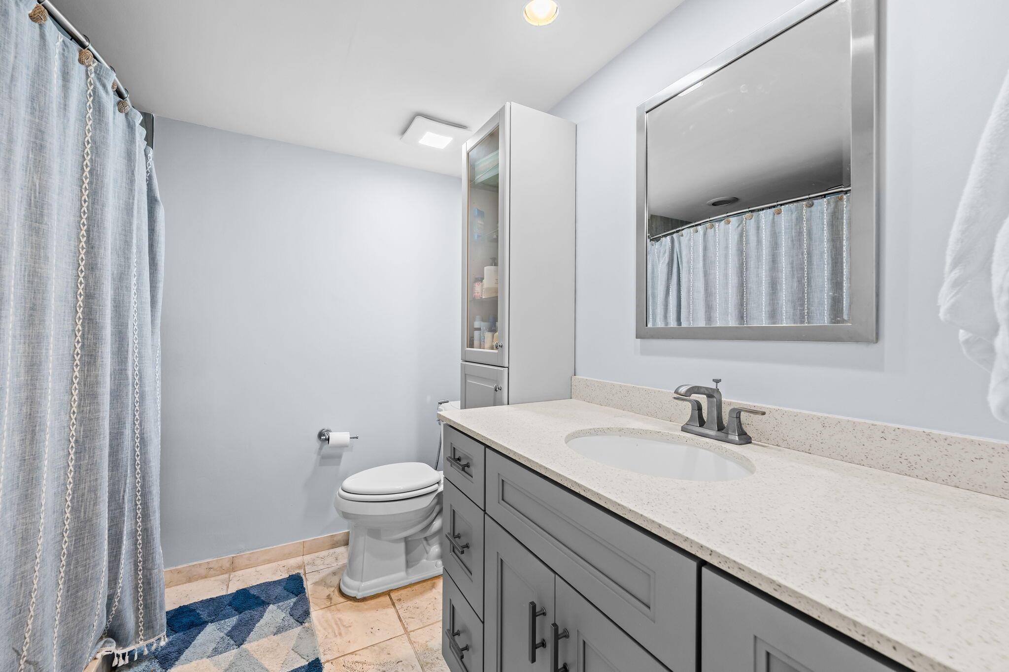 HIGHLAND OCEAN HOUSE COND - Residential Lease