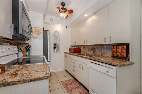 Tiny photo for 1004 NEWPORT G #1004, Deerfield Beach, FL 33442 (MLS # B26086613)