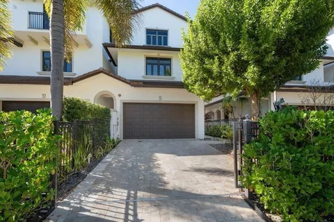 95 Isle Of Venice Drive, Fort Lauderdale, FL MLS: F10498929