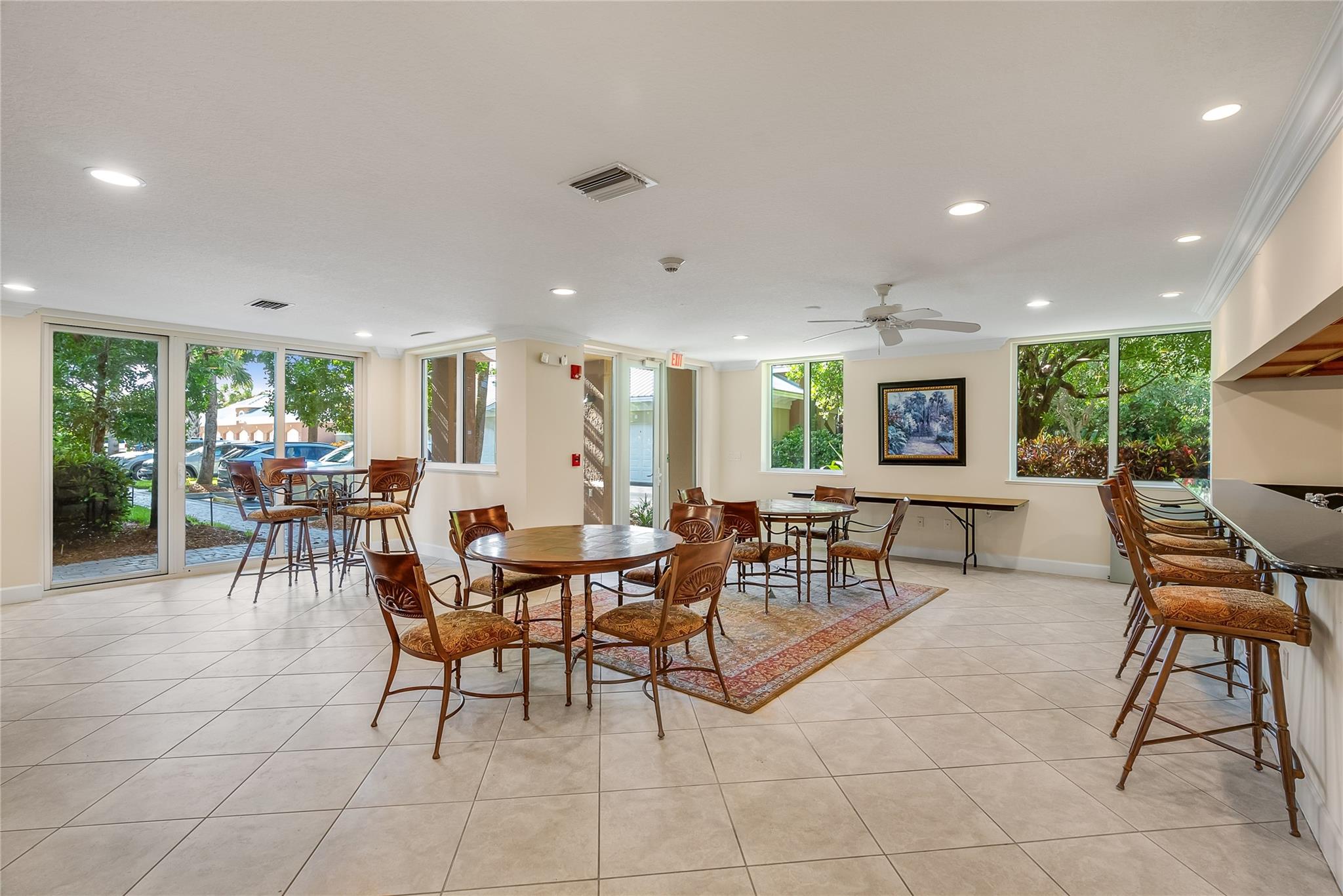 GRAND ISLE OF NORTH HUTCH - Residential